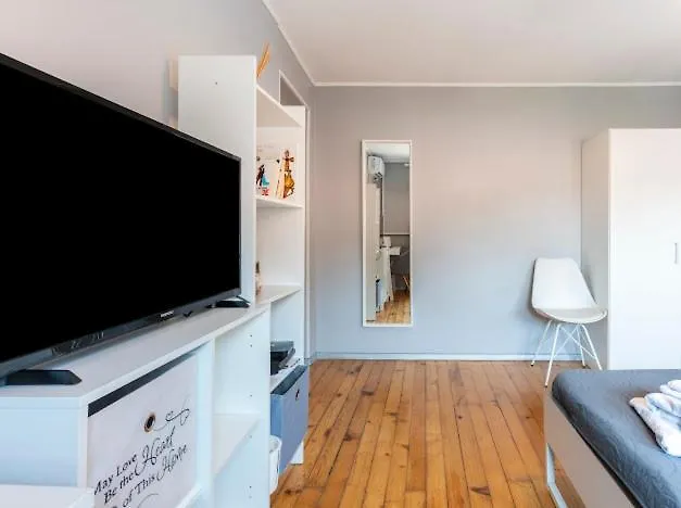 Lovely 1-Bedroom Apartment In The Center Of Sofía Bulgaria
