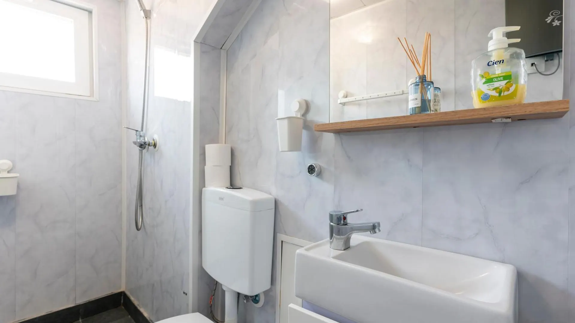 Lovely 1-Bedroom Apartment In The Center Of Sofía